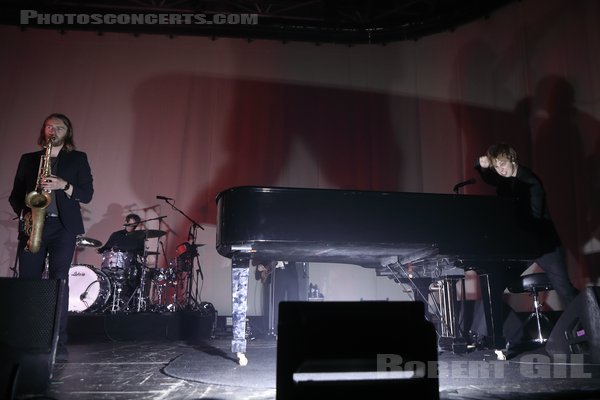 TOM ODELL - 2024-04-07 - PARIS - Zenith - 